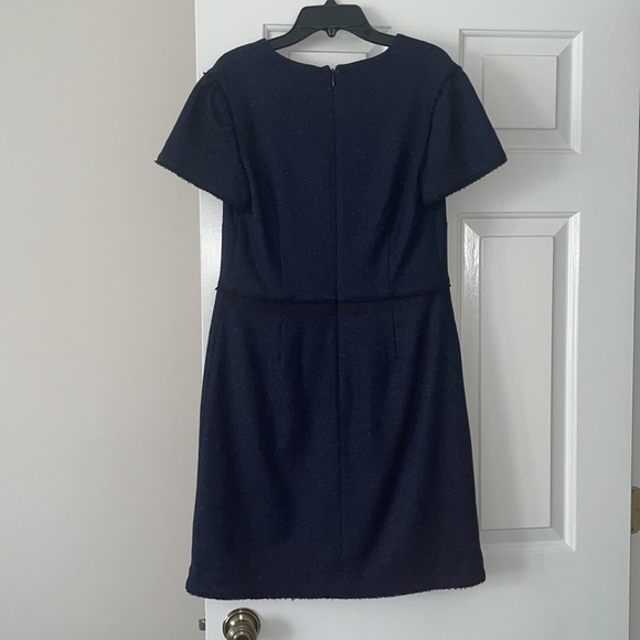 Banana Republic navy tweed shift dress - Picture 6 of 6